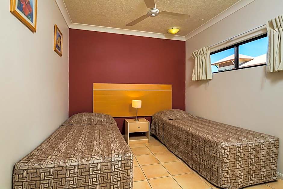 City Plaza Apartments