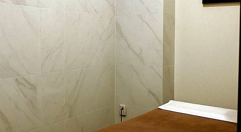 Bella Rosa Trendy Hotel