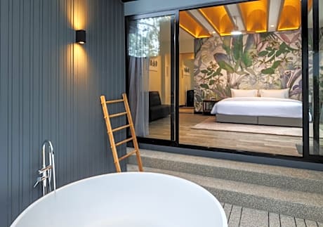 Beachfront King Room
