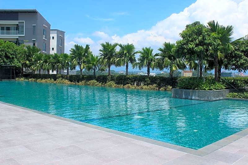 Sunset Seaview Vacation Condo City Centre @ IMAGO Shopping Mall