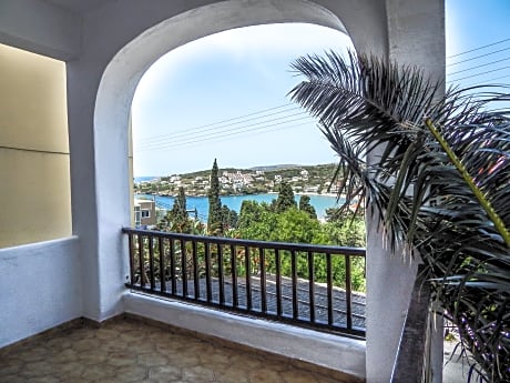 Studio with sea view