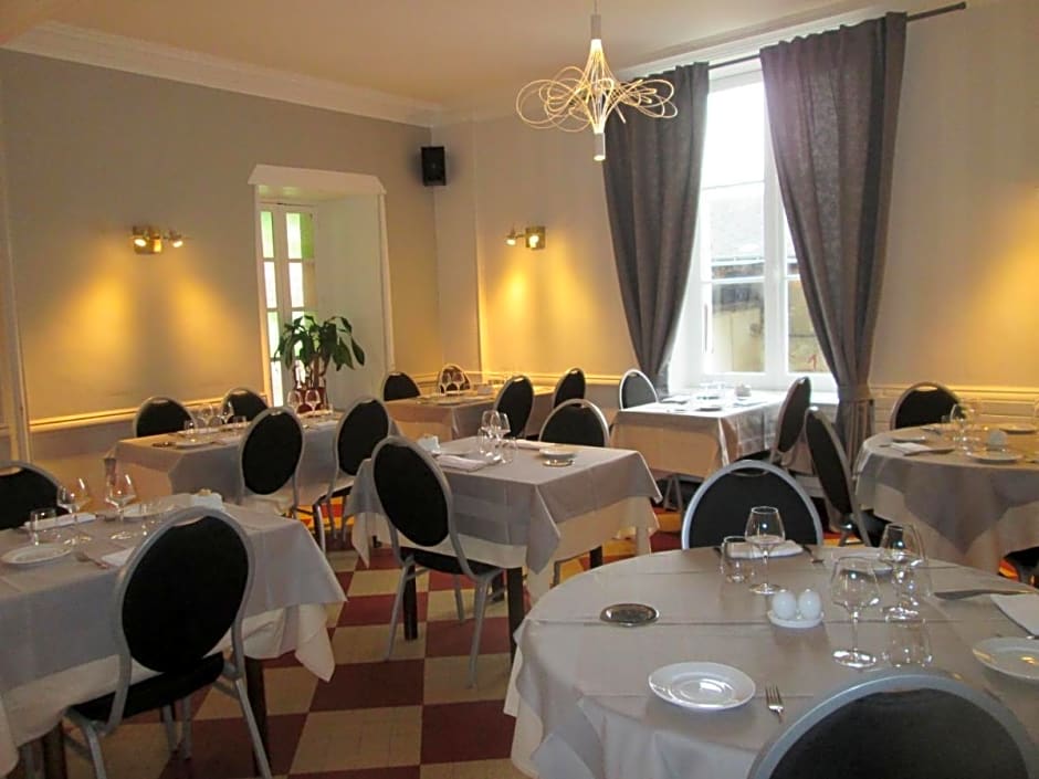 Logis Hotellerie du Cheval Blanc