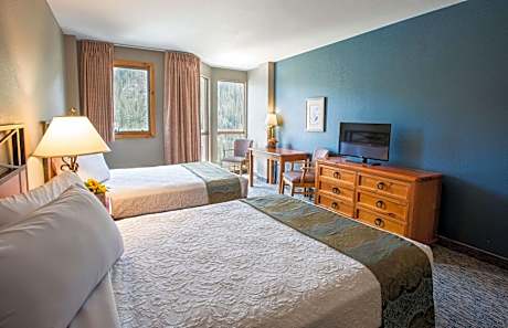 Double Room with Two Double Beds - Accessible/Non-Smoking