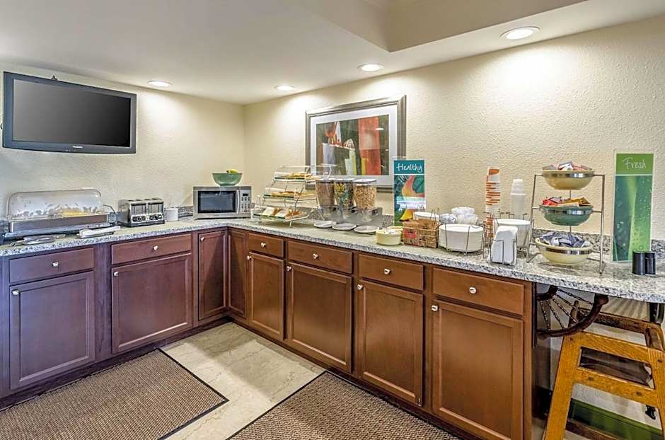 Quality Inn Roanoke-Tanglewood