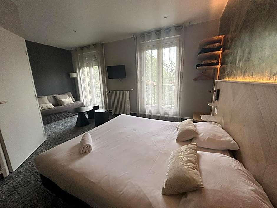 Brit Hotel Privilège Le Royal - Centre Gare