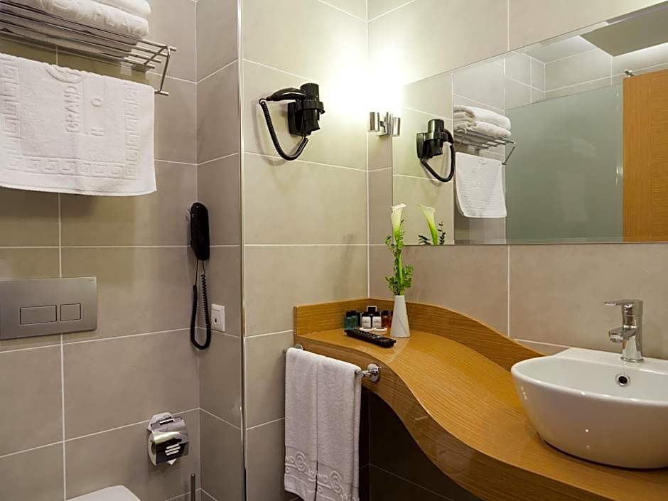 Grand Plaza Hotel