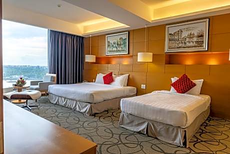 Suite with River View
