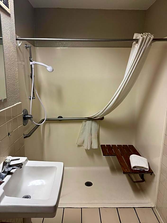 Executive Inn
