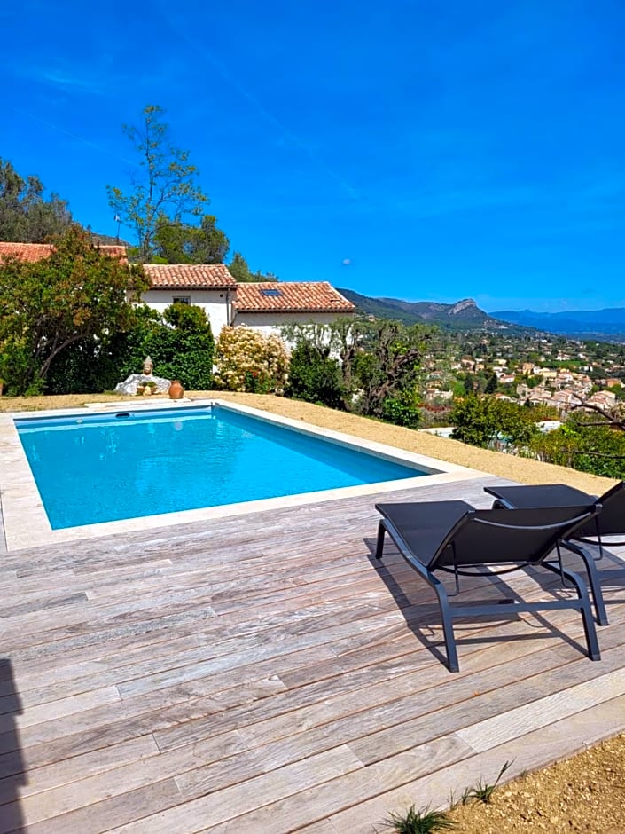 Chambre d'Hotes La Tourrette – Tourrettes-sur-Loup, CT