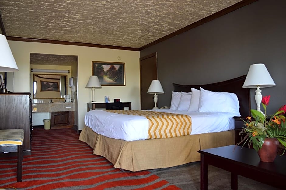 Travelodge Inn & Suites by Wyndham Norman
