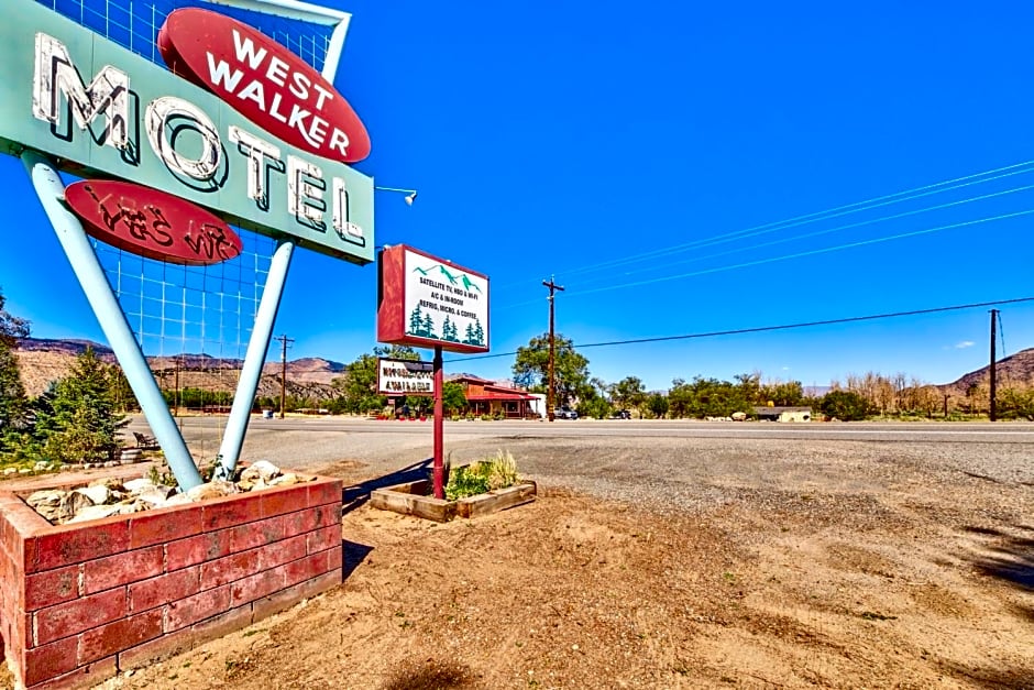 The Historic West Walker Motel