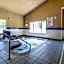 Quality Inn & Suites East Troy I-43