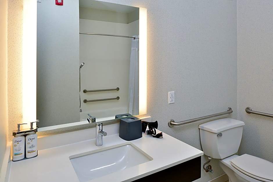 Holiday Inn Express Hotel & Suites Carthage By IHG