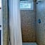 Main Beach River Retreat - Wasaga Beach 1 - Main Strip - 93 Mosley St