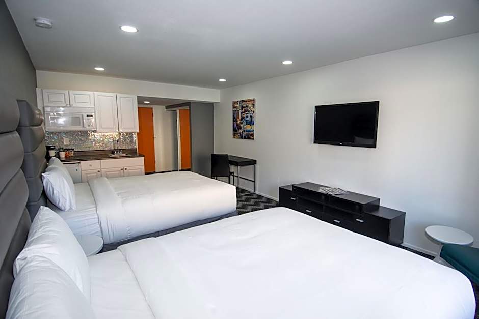 Siegel Select LV Strip-Convention Center