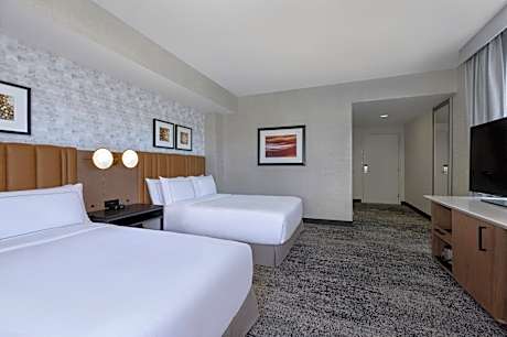 Queen Room with Two Queen Beds - Mobility/Hearing Accessible