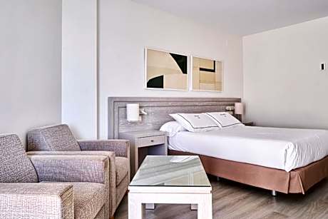 Superior Double Room with Side Sea View (2 Adults + 1 Child)