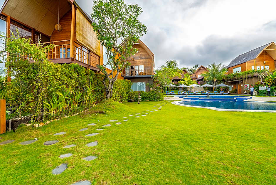 De Sapphire Cliff Villa by Danapati