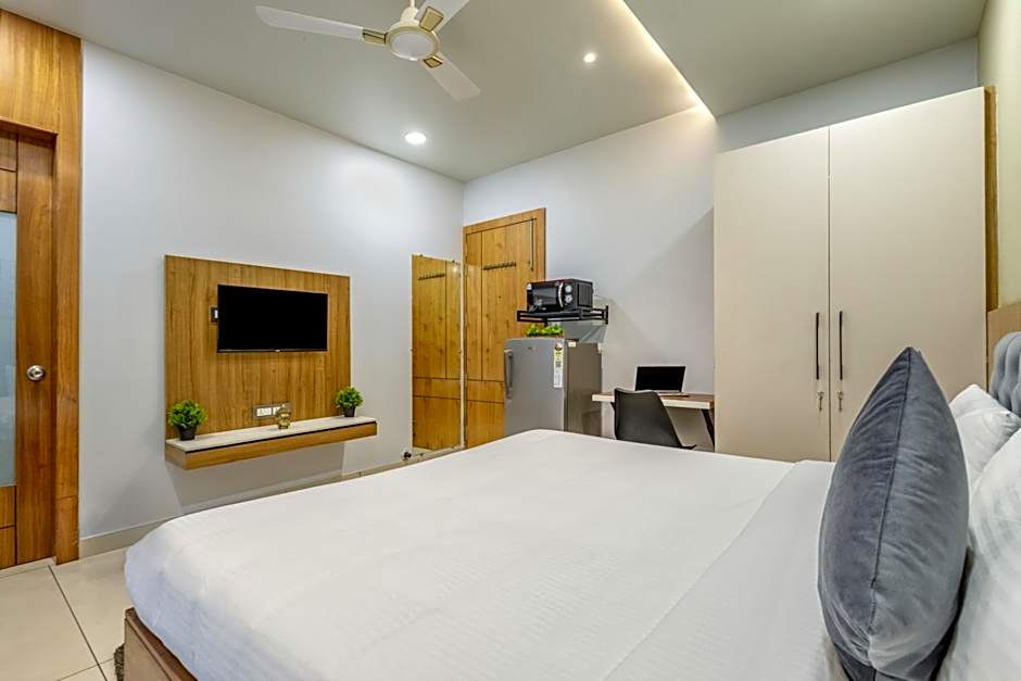 Wandr Hotel Medicity Gurugram, Near Medanta Hospital