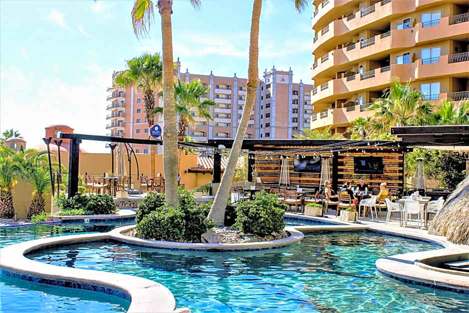 Bella Sirena 305-A - Elegant Oceanview Condo on Beachfront Resort