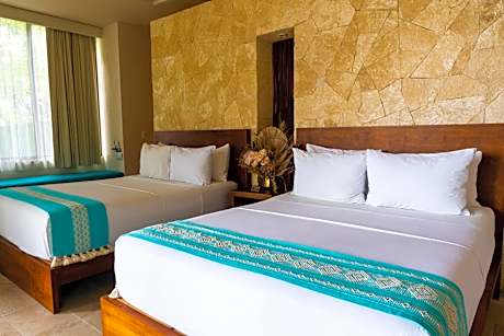 Deluxe Double with Balcony Garden View