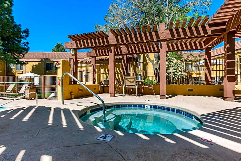 Best Western Airport Albuquerque Innsuites Hotel & Suites