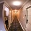 Metropolitan Inn & Suites