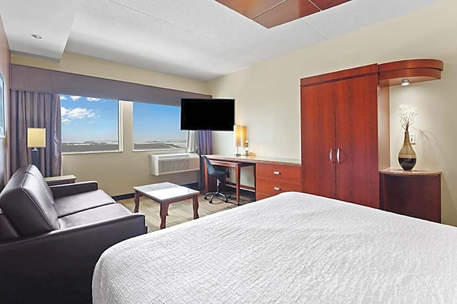 Canad Inns Destination Centre Grand Forks
