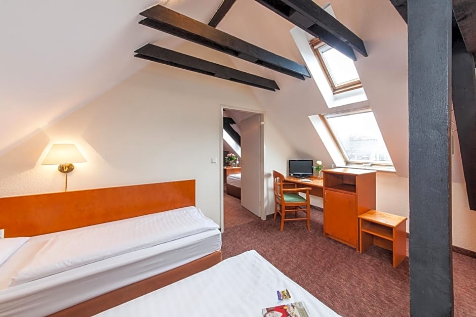 Hotel Ahl Meerkatzen Koln