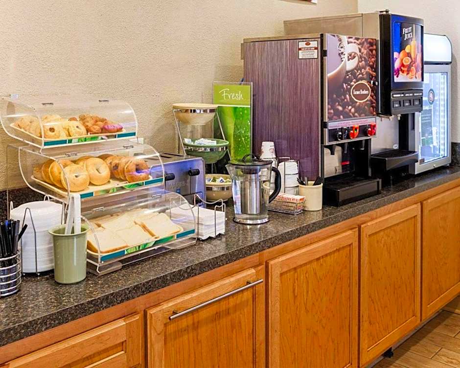 Quality Inn Northtown