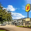 Super 8 by Wyndham Alexandria MN
