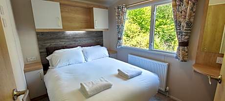 Cute & Cozy 2 bedroom - No pets