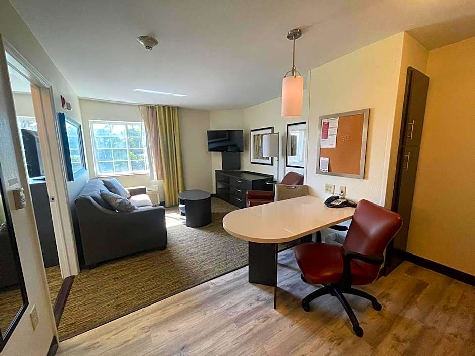 Candlewood Suites Secaucus By IHG