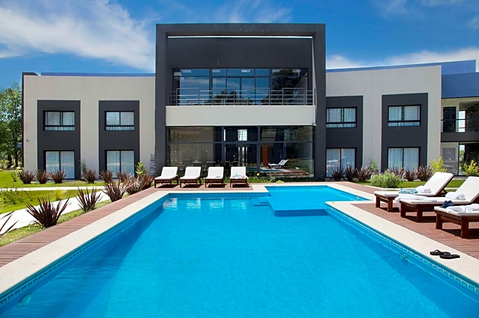 Dazzler by Wyndham Campana