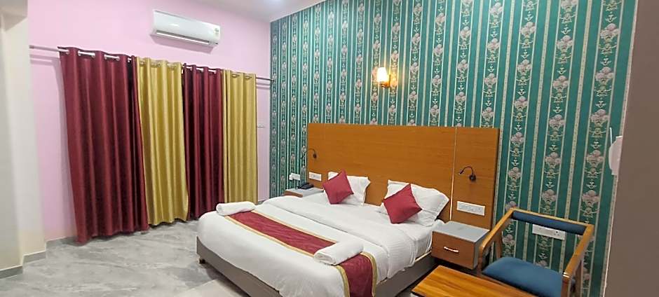 Hotel The Pushpak Inn