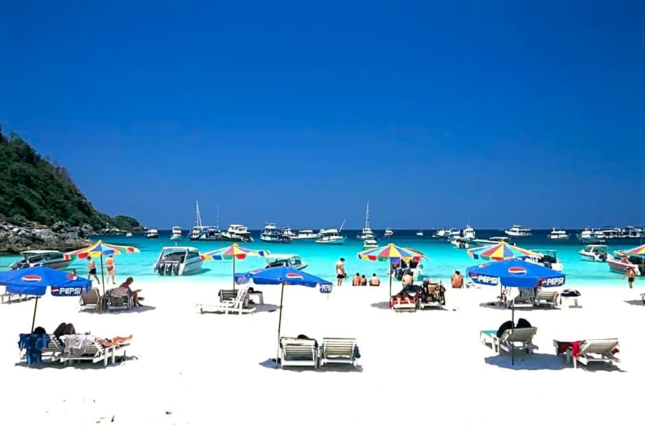 Easy Planet Phuket Patong
