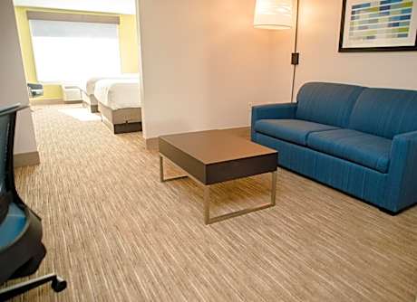 Queen Room with Two Queen Beds and Sofa Bed