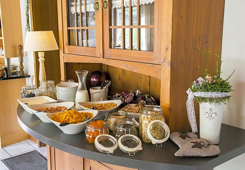 Hotel-Pension-Waldblick Garni