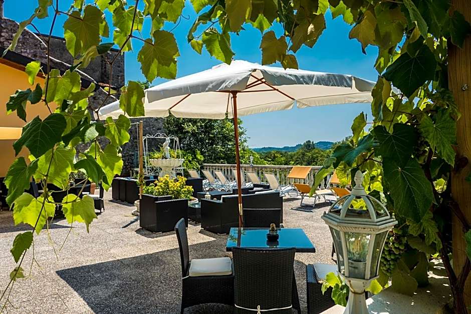 Borgo dei Poeti Romantik Hotel