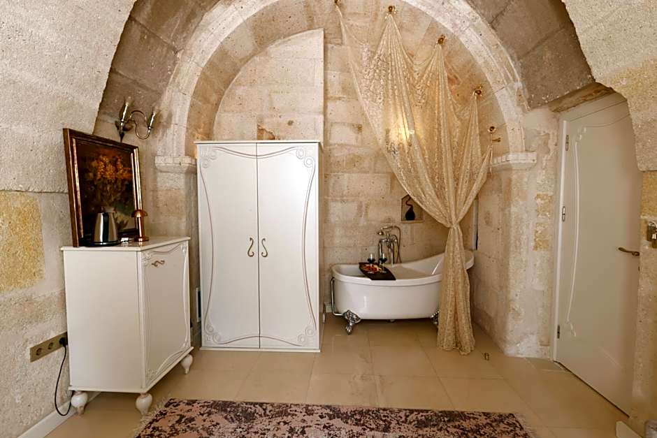 Anatelein Cave Hotel