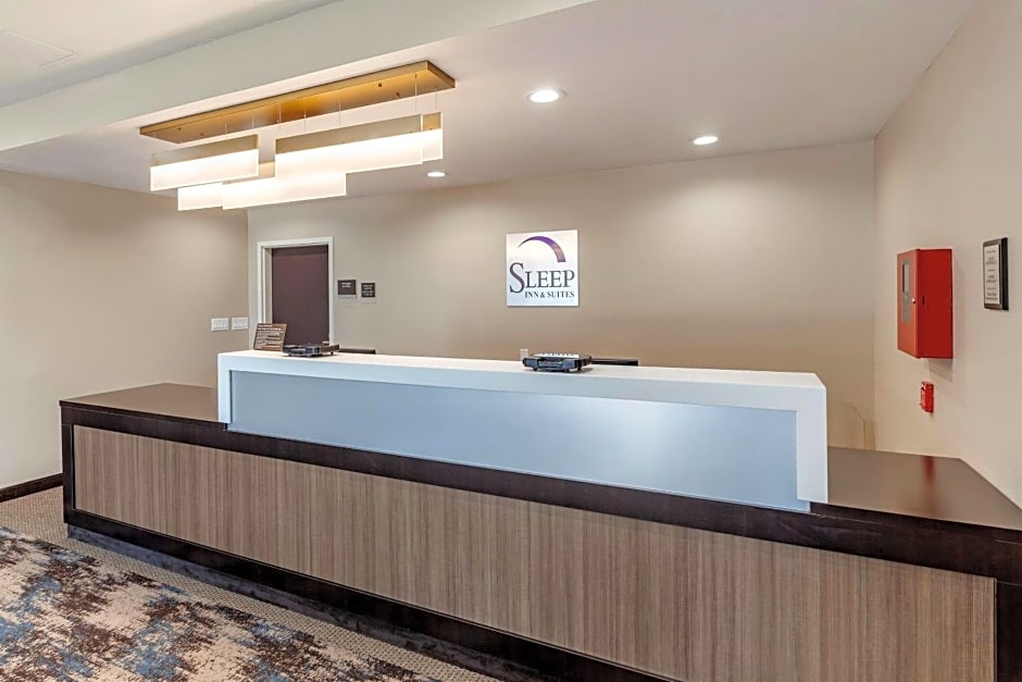Sleep Inn & Suites