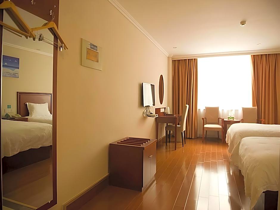 GreenTree Inn ZiBo LiuQuan Road Wal-Mart Square Express Hotel