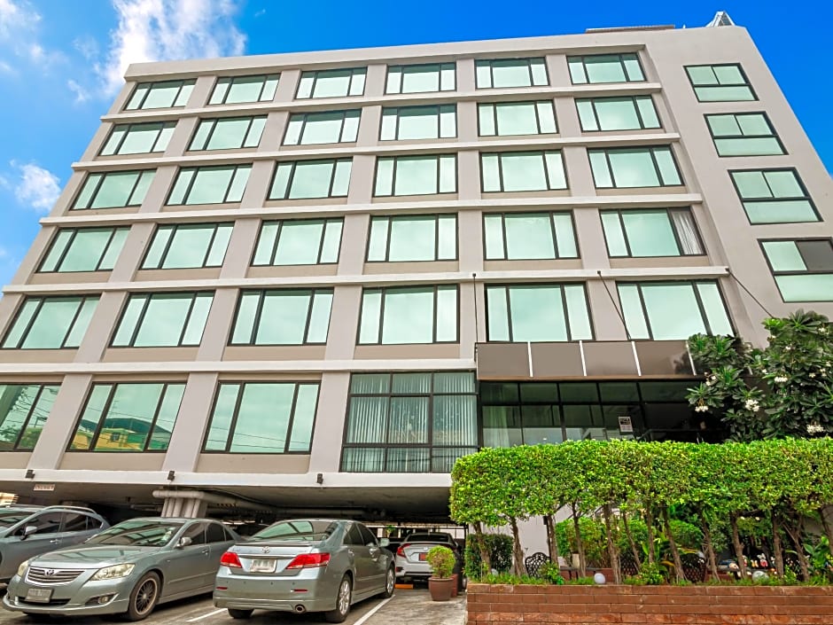 B2 Bangkok Hotel - Srinakarin