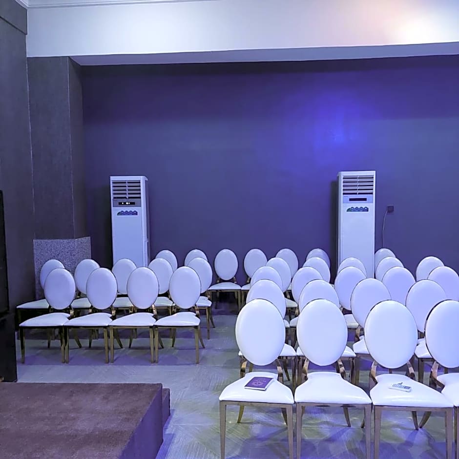 Fragrance Apartments and Suites