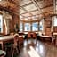 Aparthotel Familiaris - Family Apartments - Pools & Spa in Dolomites
