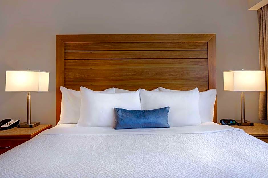 Days Inn by Wyndham Victoria Airport Sidney