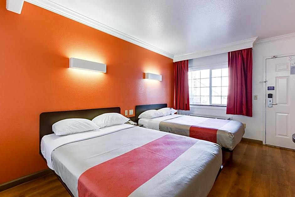 Motel 6-San Jose, CA - Convention Center