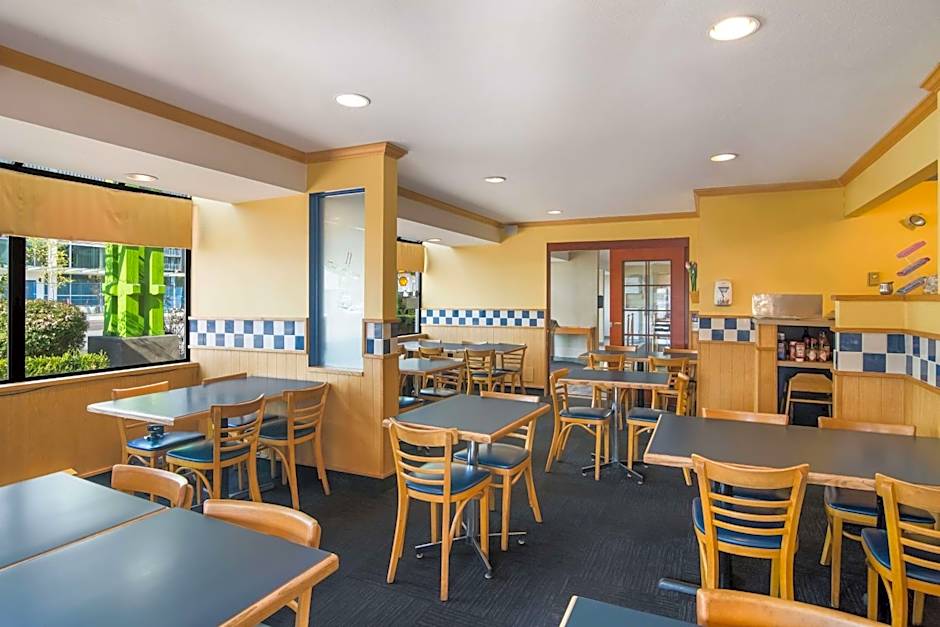 SureStay Hotel by Best Western North Vancouver Capilano