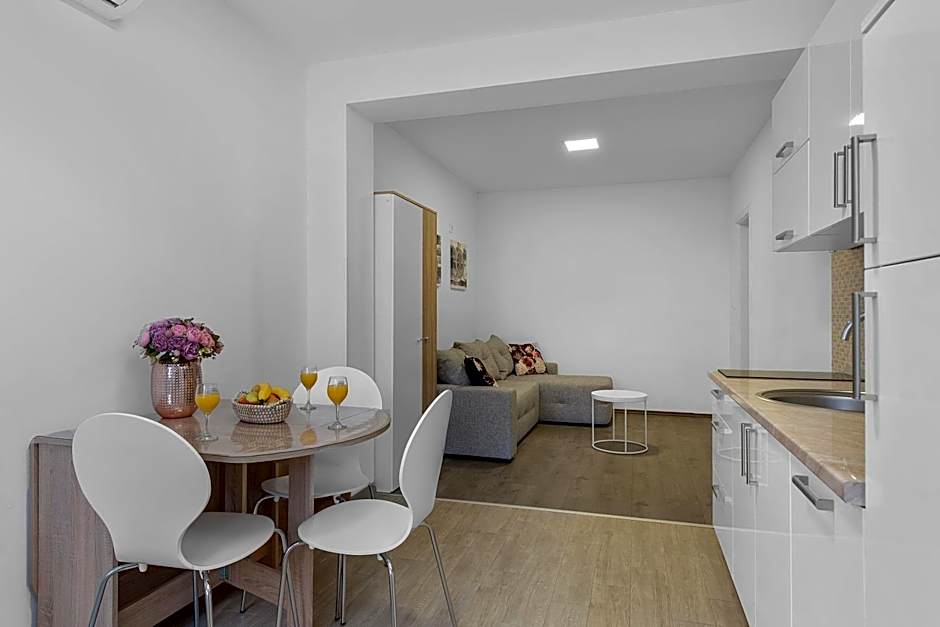 Hostel Elli