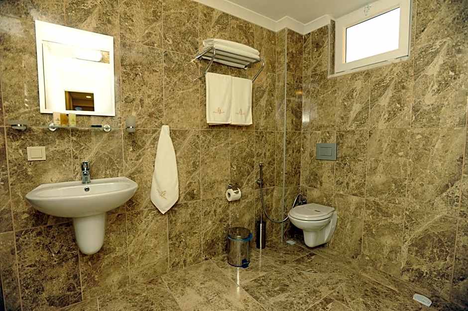 Qamar Prestige Suites